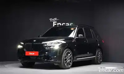 BMW X7, 2025