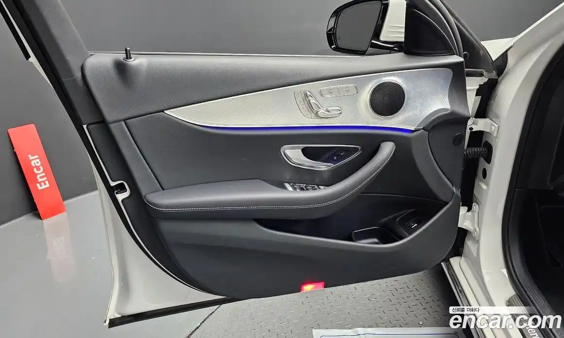 Mercedes-Benz E-Class 2019 2.0 гидро в Москве № 1835488, фото 14