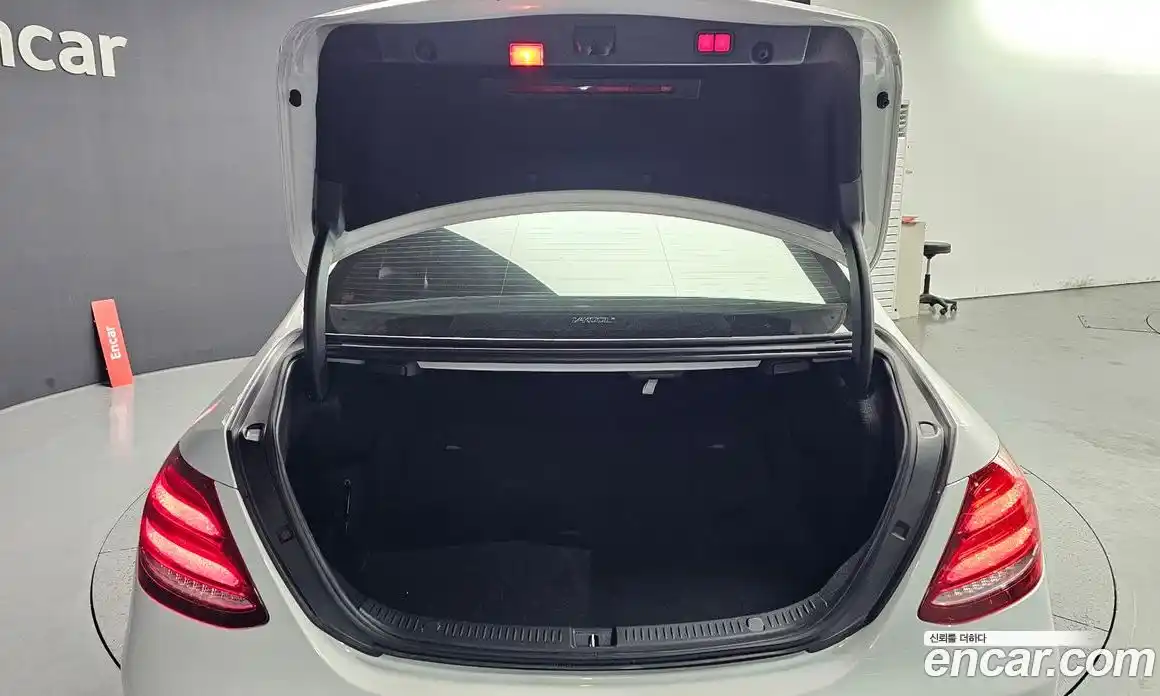 Mercedes-Benz E-Class 2019 2.0 гидро в Москве № 1835488, фото 26