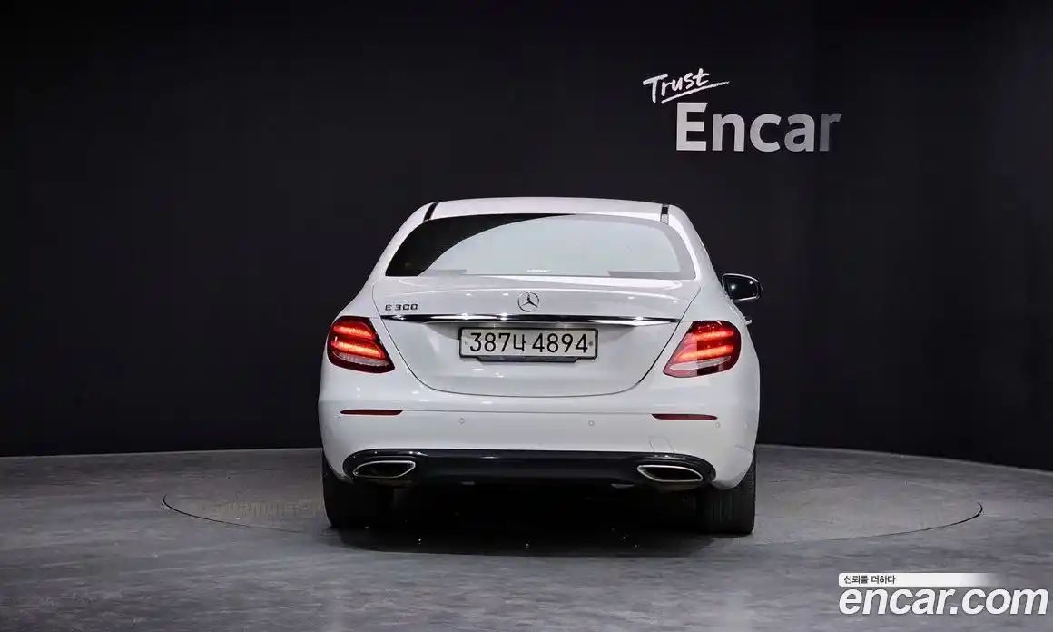 Mercedes-Benz E-Class 2019 2.0 гидро в Москве № 1835488, фото 4