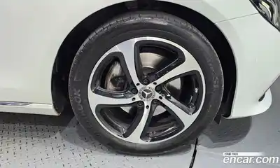 Mercedes-Benz E-Class 2019 2.0 гидро в Москве № 1835488, миниатюра 5