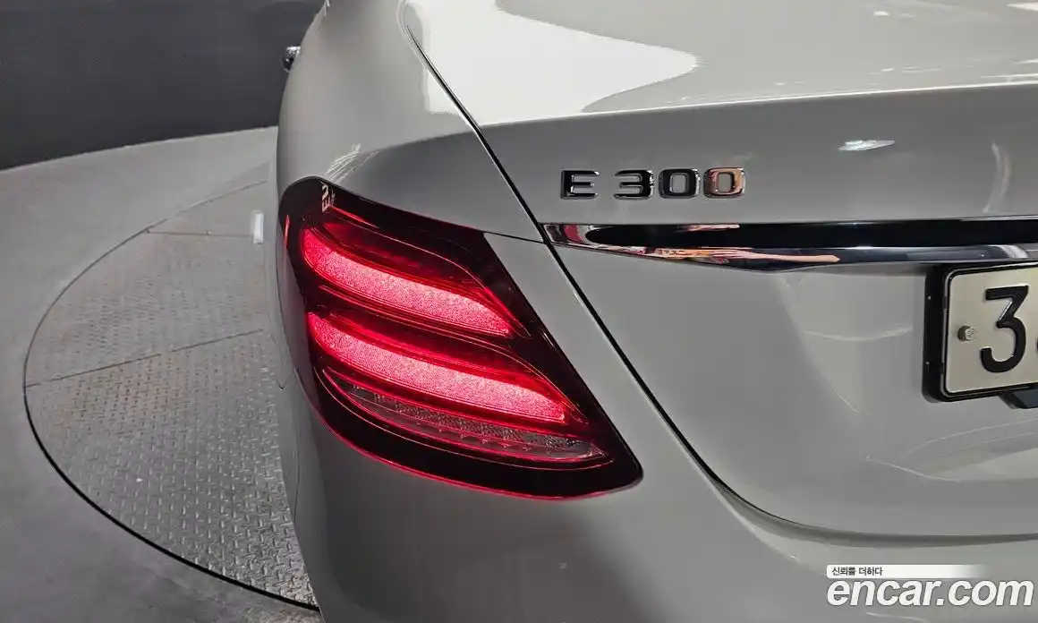 Mercedes-Benz E-Class 2019 2.0 гидро в Москве № 1835488, фото 9