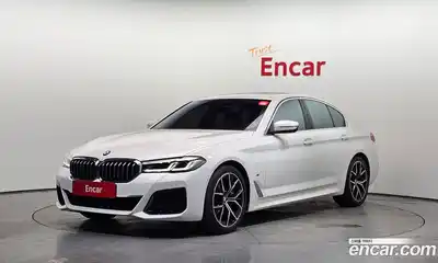 BMW 5-Series, 2022