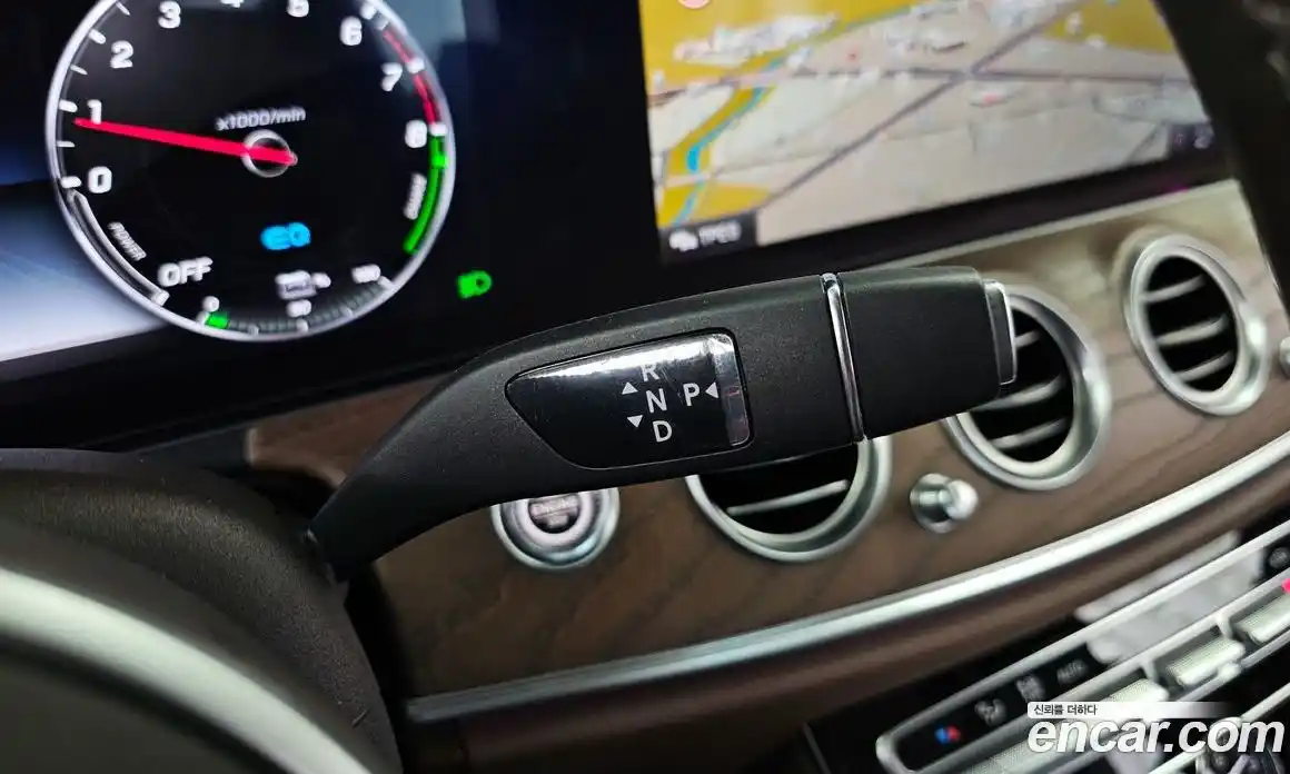 Mercedes-Benz E-Class 2020 2.0 гидро в Москве № 1835947, фото 12