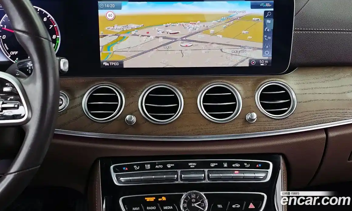 Mercedes-Benz E-Class 2020 2.0 гидро в Москве № 1835947, фото 20
