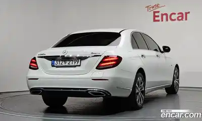 Mercedes-Benz E-Class 2020 2.0 гидро в Москве № 1835947, миниатюра 2