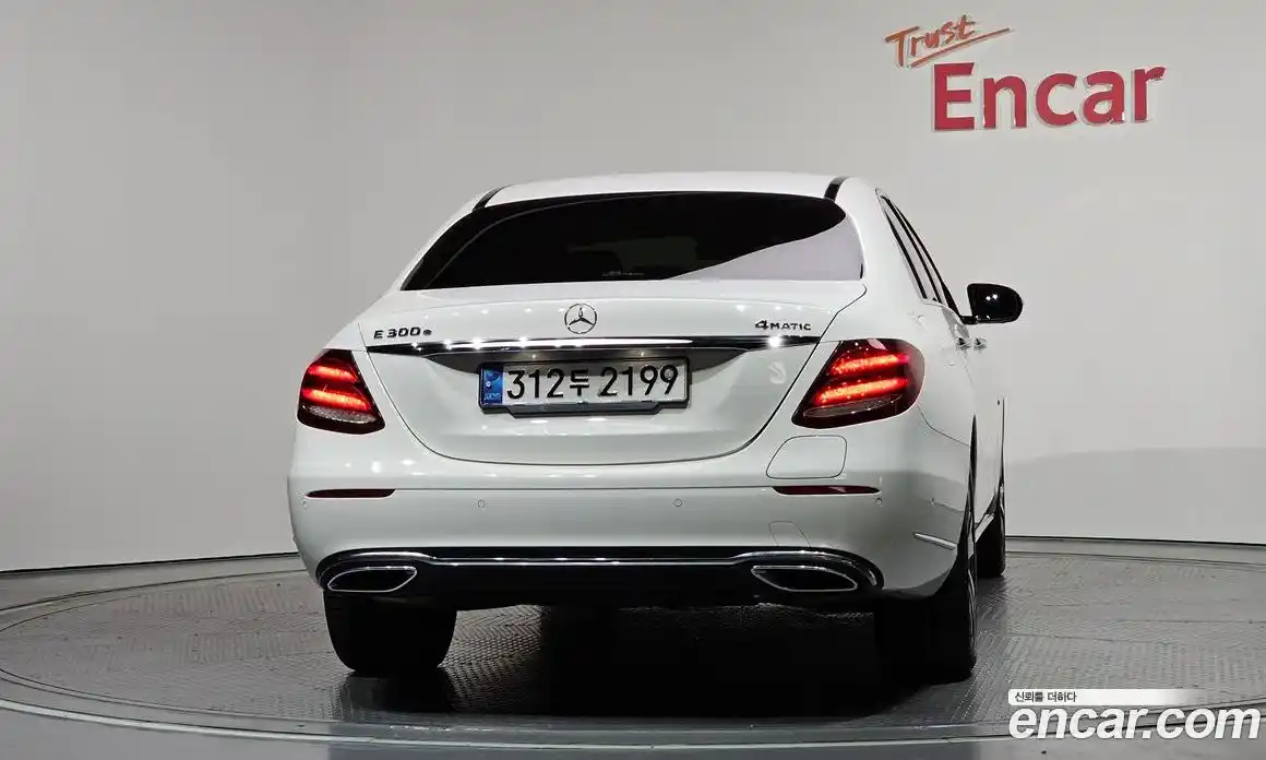 Mercedes-Benz E-Class 2020 2.0 гидро в Москве № 1835947, фото 4