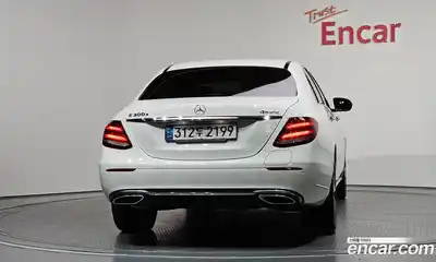 Mercedes-Benz E-Class 2020 2.0 гидро в Москве № 1835947, миниатюра 4