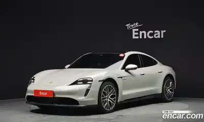 Porsche Taycan, 2021