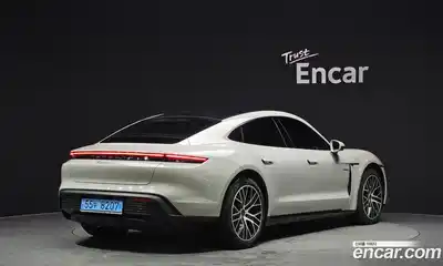 Porsche Taycan 2021 0.1 гидро в Москве № 1837062, миниатюра 2