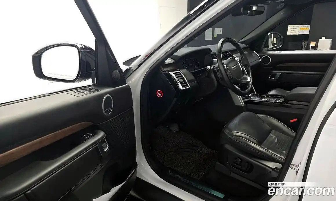 Land Rover Discovery 2018 3.0 гидро в Москве № 1837375, фото 13