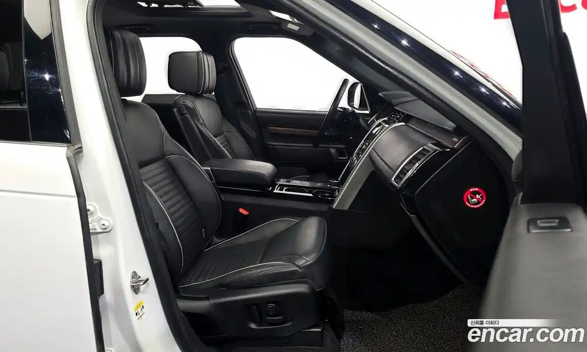 Land Rover Discovery 2018 3.0 гидро в Москве № 1837375, фото 16