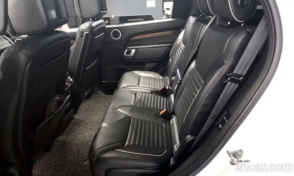 Land Rover Discovery 2018 3.0 гидро в Москве № 1837375, фото 18