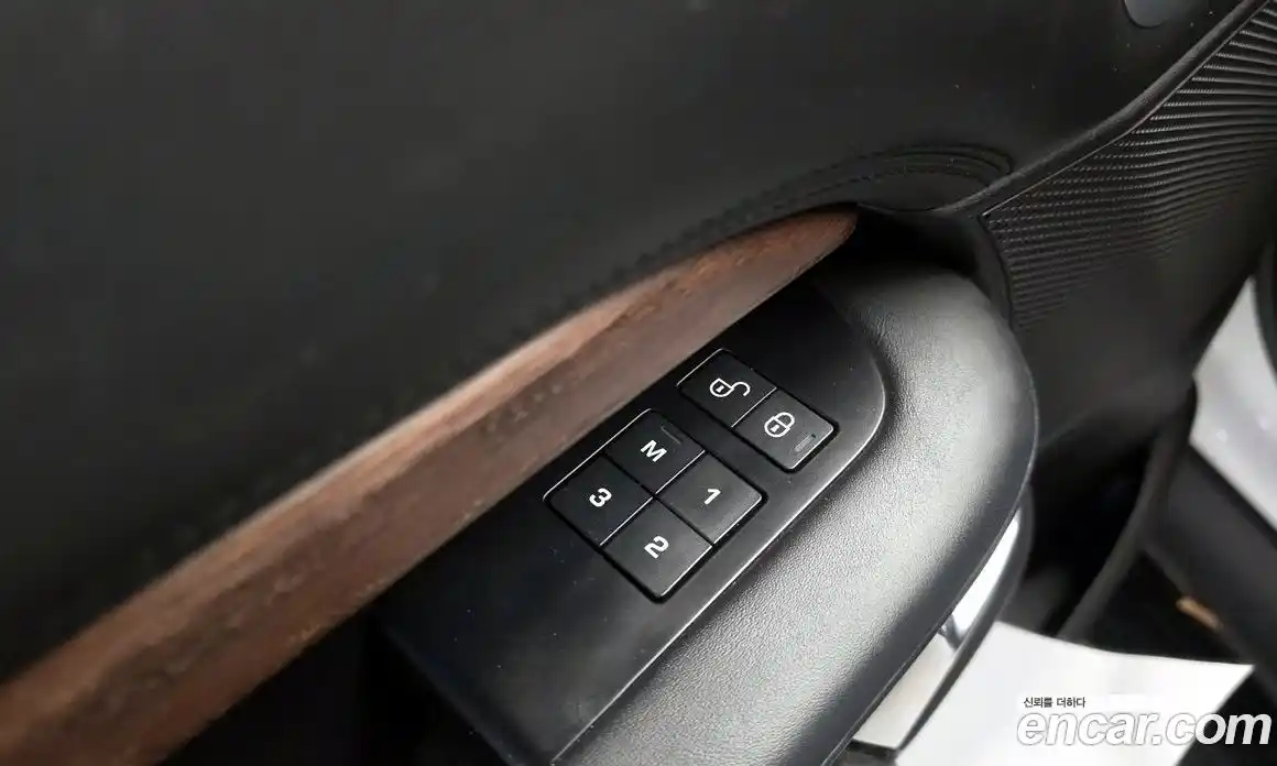 Land Rover Discovery 2018 3.0 гидро в Москве № 1837375, фото 34