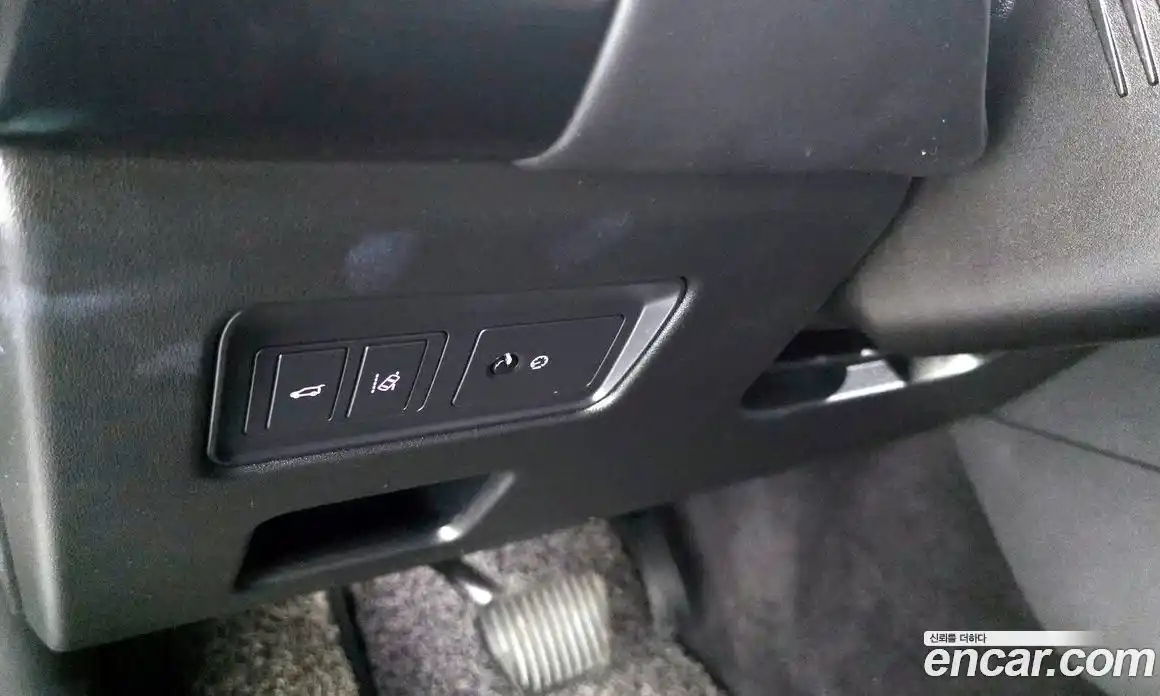Land Rover Discovery 2018 3.0 гидро в Москве № 1837375, фото 37