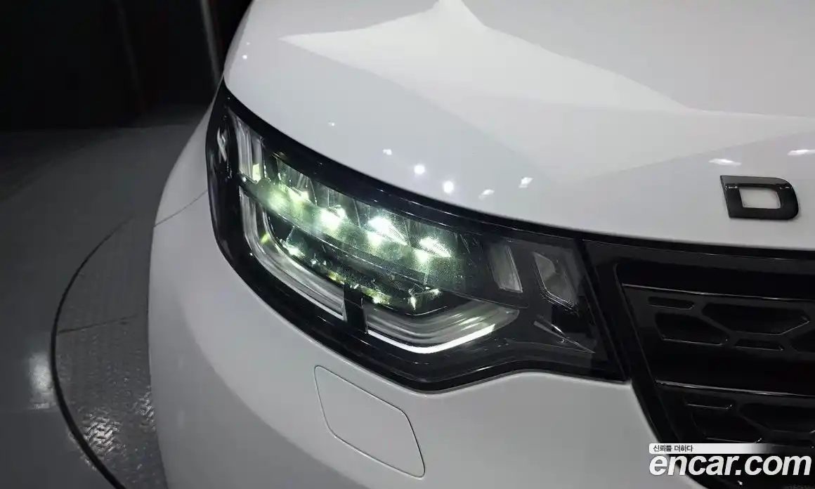 Land Rover Discovery 2018 3.0 гидро в Москве № 1837375, фото 8