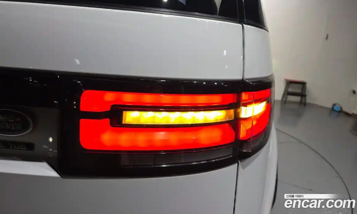 Land Rover Discovery 2018 3.0 гидро в Москве № 1837375, фото 9