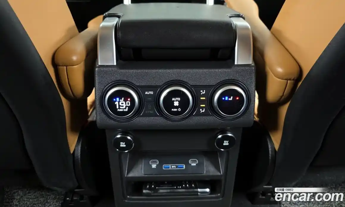 Land Rover Discovery 2018 3.0 гидро в Москве № 1837398, фото 19