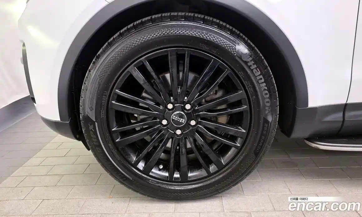 Land Rover Discovery 2018 3.0 гидро в Москве № 1837398, фото 5