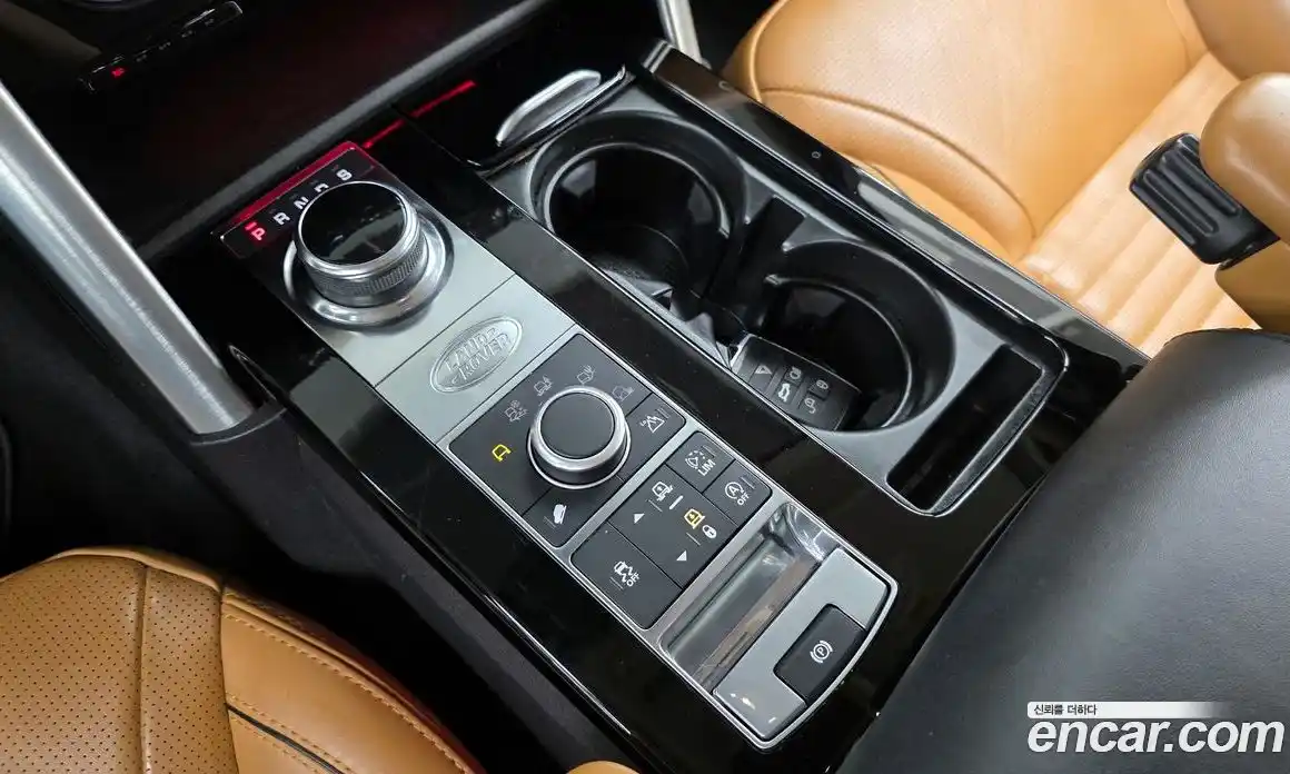 Land Rover Discovery 2018 3.0 гидро в Москве № 1837398, фото 9