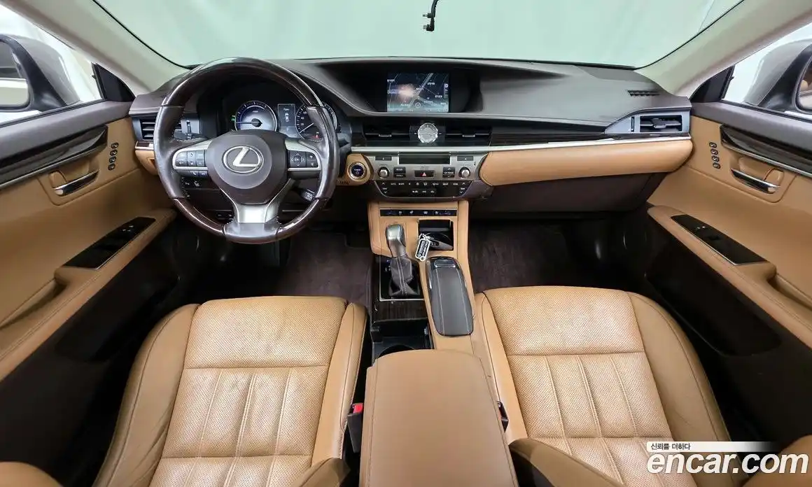 Lexus ES 2015 2.5 гидро в Москве № 1837960, фото 7