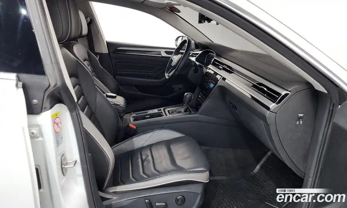 Volkswagen Arteon 2023 2.0 гидро в Москве № 1838132, фото 16