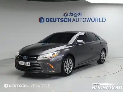 Toyota Camry, 2016