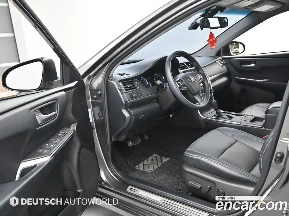Toyota Camry 2016 2.5 гидро в Москве № 1838557, фото 11