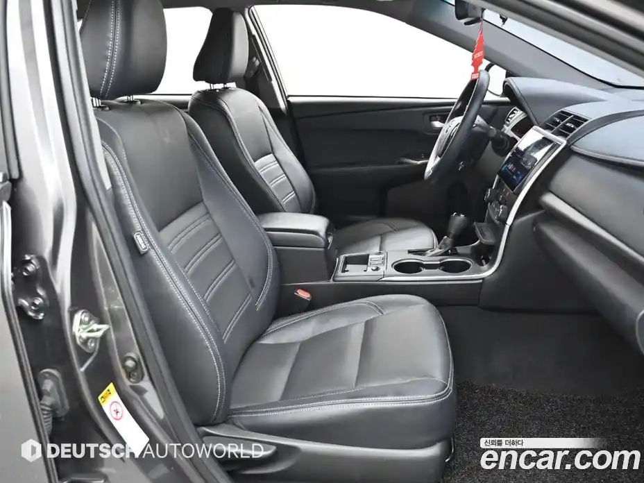 Toyota Camry 2016 2.5 гидро в Москве № 1838557, фото 10
