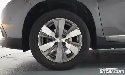 Peugeot 2008 2017 1.6 робот в Москве, миниатюра 4