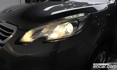 Peugeot 2008 2017 1.6 робот в Москве, миниатюра 7