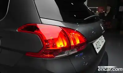 Peugeot 2008 2017 1.6 робот в Москве, миниатюра 8