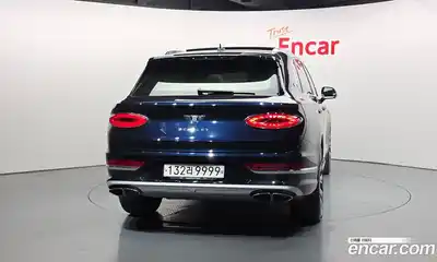 Bentley Bentayga 2025 4.0 гидро, миниатюра 4