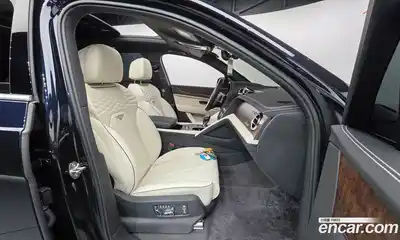 Bentley Bentayga 2025 4.0 гидро, миниатюра 10