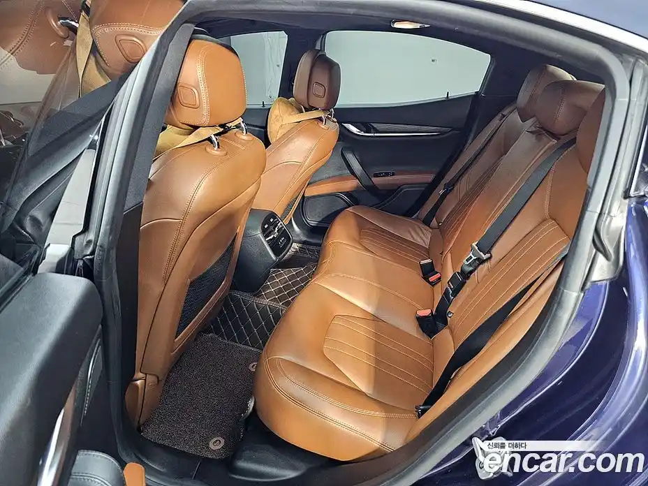 Maserati Ghibli 2018 3.0 гидро, фото 9