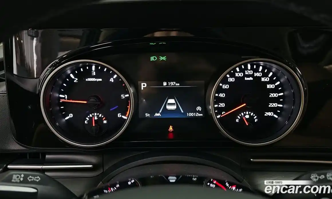 Kia Canival 2022 2.2 гидро в Москве № 115152, фото 8
