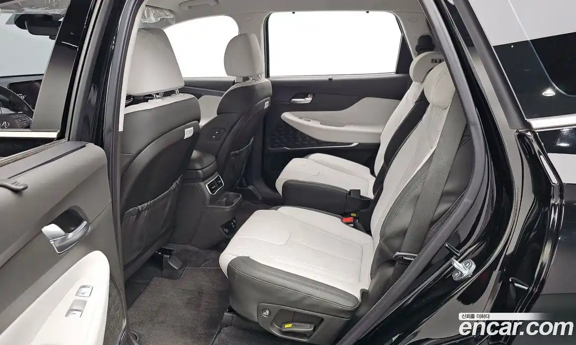 Hyundai Santa Fe 2023 2.5 гидро в Москве № 122728, фото 11