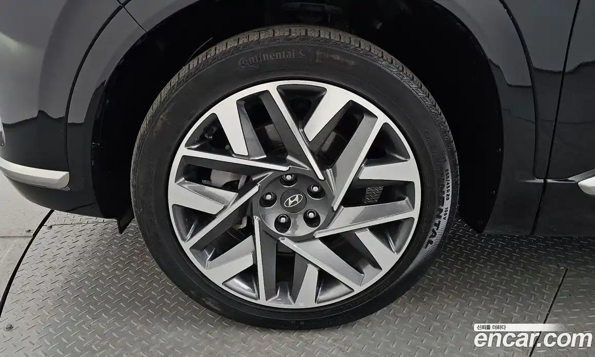Hyundai Santa Fe 2023 2.5 гидро в Москве № 122728, фото 4