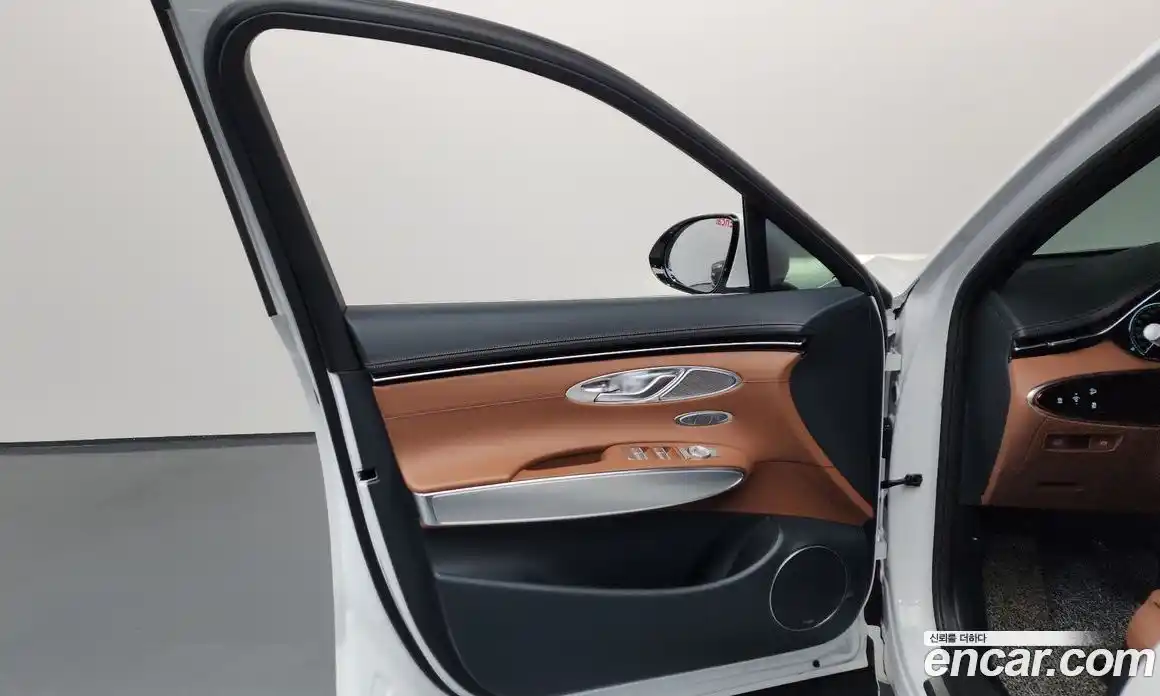 Genesis GV70 2023 2.5 гидро в Москве № 1245432, фото 14
