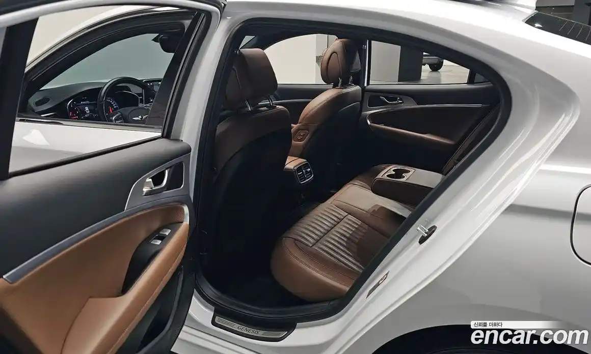 Genesis G70 2018 2.0 гидро в Москве № 1245528, фото 16