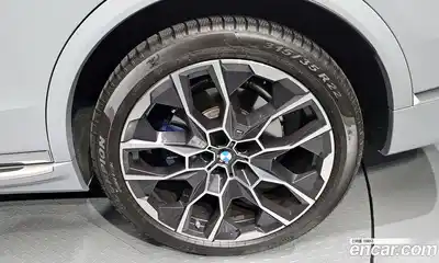 BMW X7 2023 3.0 гидро в Москве № 1246113, миниатюра 7
