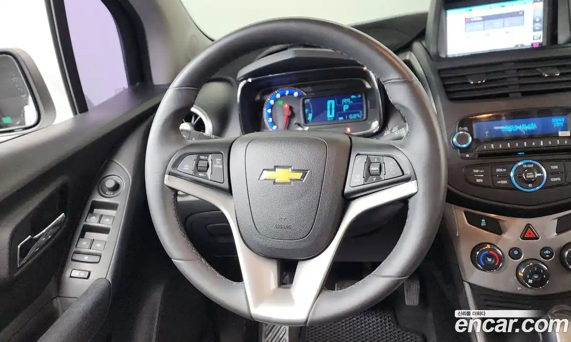 Chevrolet Trax 2015 1.4 гидро в Москве № 1247099, фото 18