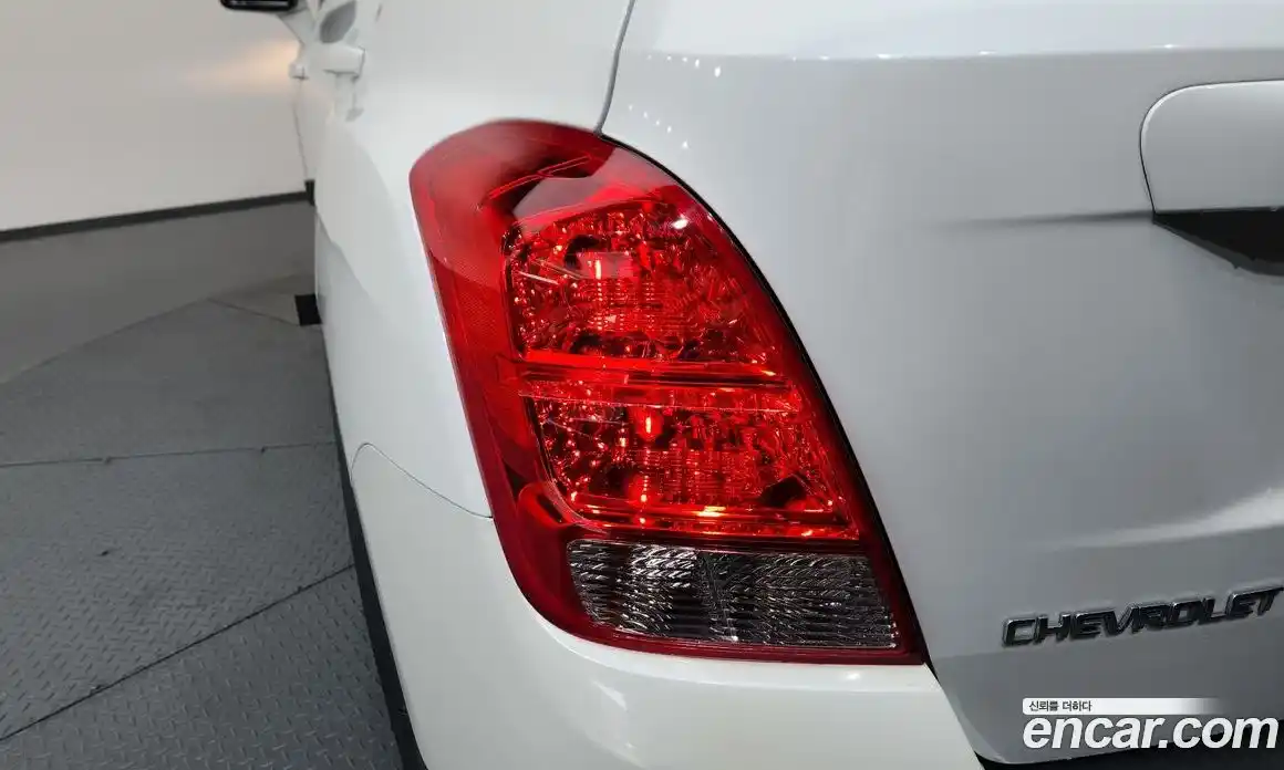 Chevrolet Trax 2015 1.4 гидро в Москве № 1247099, фото 9