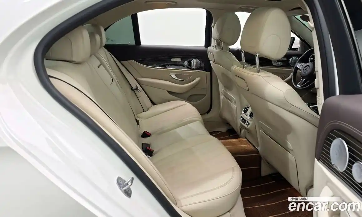 Mercedes-Benz E-Class 2018 3.0 гидро в Москве № 1249072, фото 17
