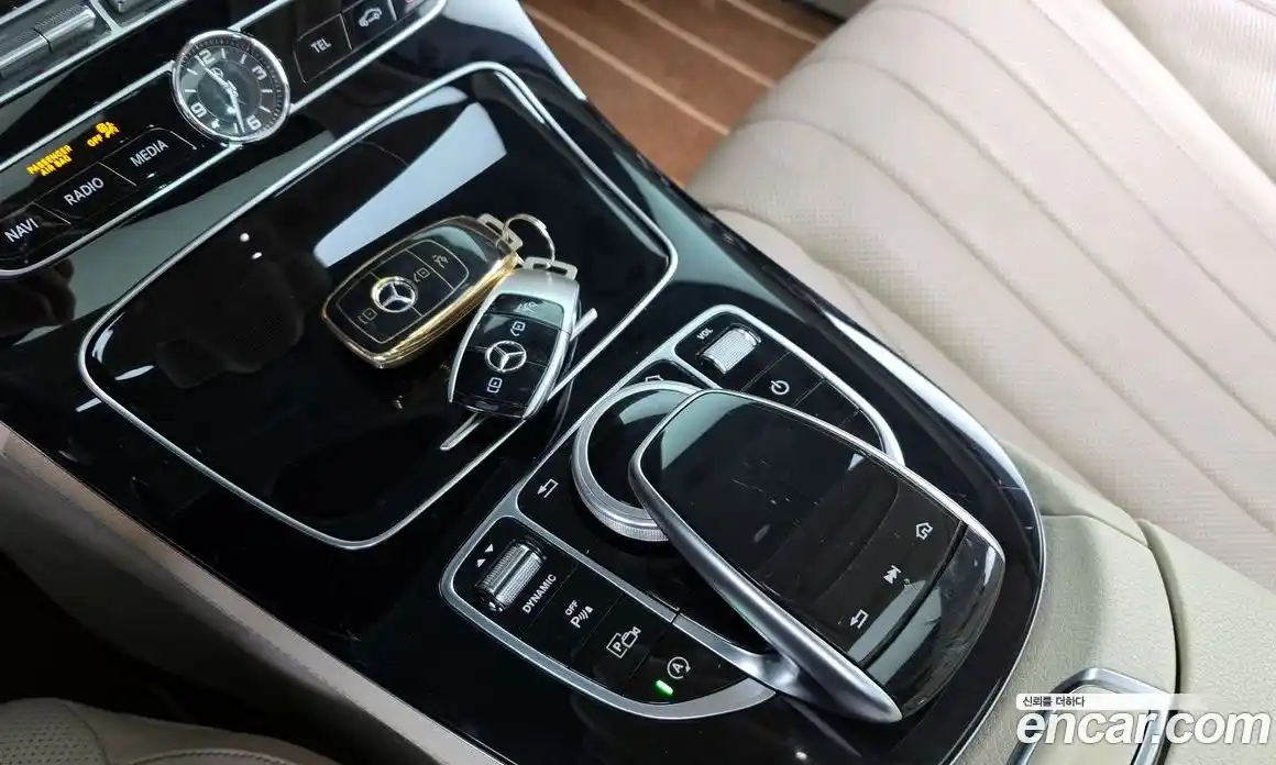 Mercedes-Benz E-Class 2018 3.0 гидро в Москве № 1249072, фото 28