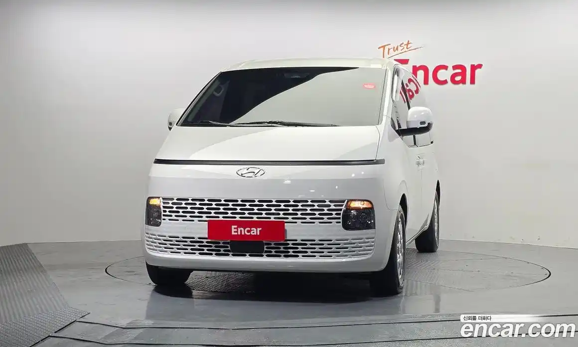 Hyundai Staria 2021 2.2 гидро в Москве № 126989, фото 3