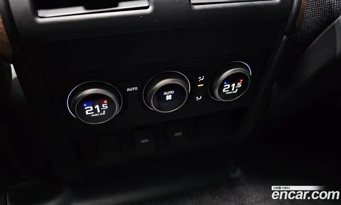 Land Rover Defender 2024 3.0 гидро в Москве № 1280817, фото 27