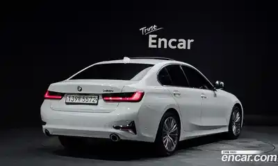 BMW 3-Series, 2020