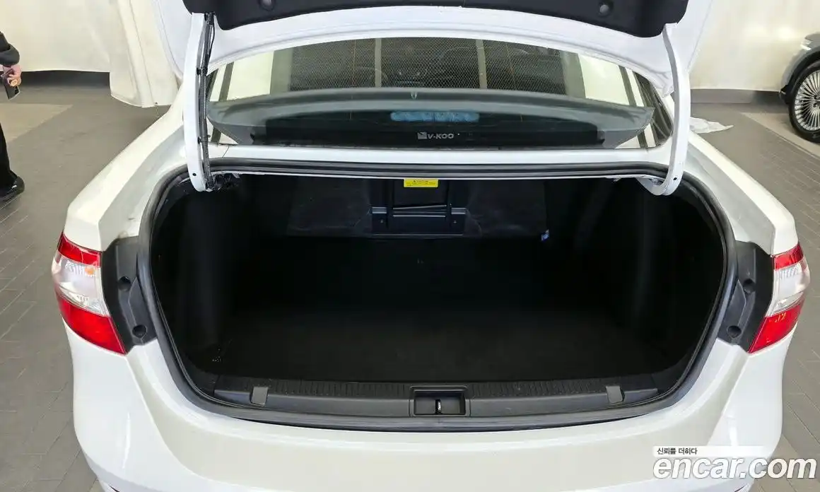 Renault SM3 2014 1.6 гидро в Москве № 1321400, фото 25