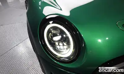 Mini Cooper 2023 2.0 гидро в Москве № 1323019, миниатюра 8